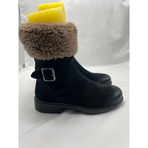 Ugg Harrison Cuff Waterproof Boot in Black - Picture 4 of 11